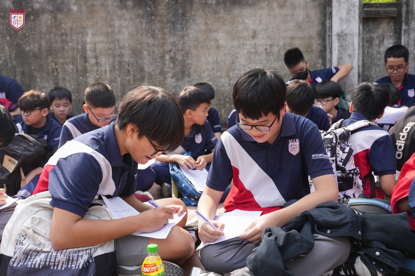 BÀI HỌC LỊCH SỬ SỐNG ĐỘNG GIỮA KHÔNG GIAN DI SẢN - CỐ ĐÔ HOA LƯ