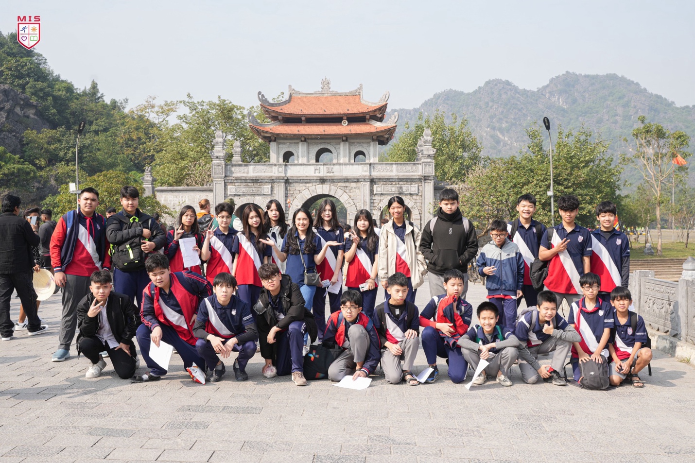 BÀI HỌC LỊCH SỬ SỐNG ĐỘNG GIỮA KHÔNG GIAN DI SẢN - CỐ ĐÔ HOA LƯ