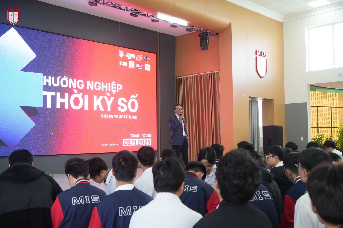 CHƯƠNG TRÌNH HƯỚNG NGHIỆP THỜI KỲ SỐ