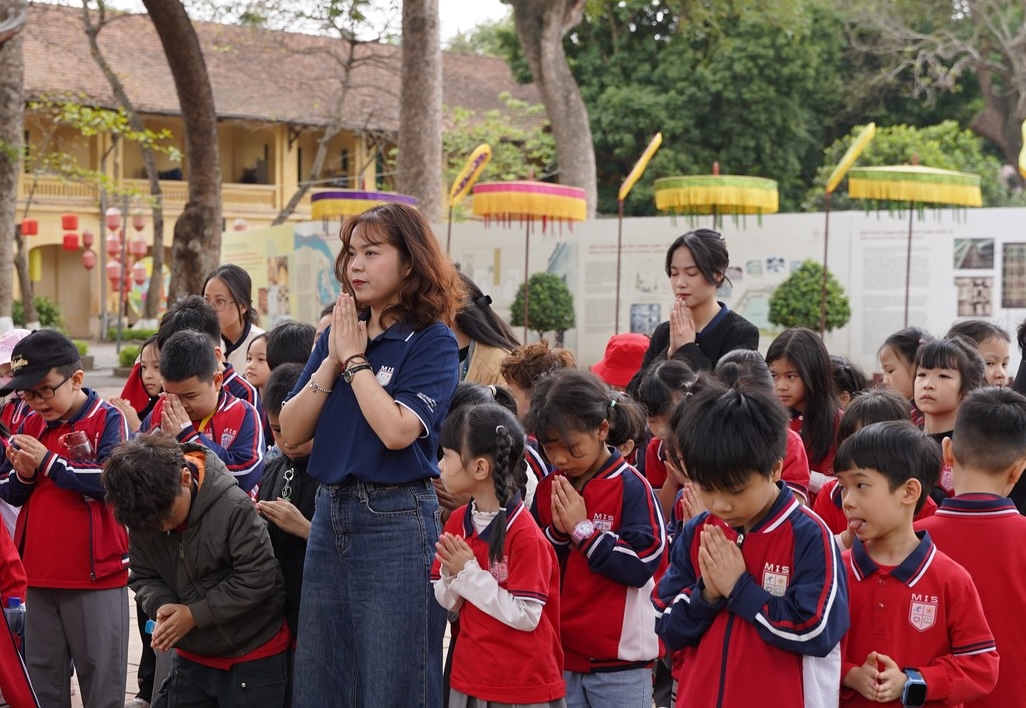 HOÀNG THÀNH THĂNG LONG