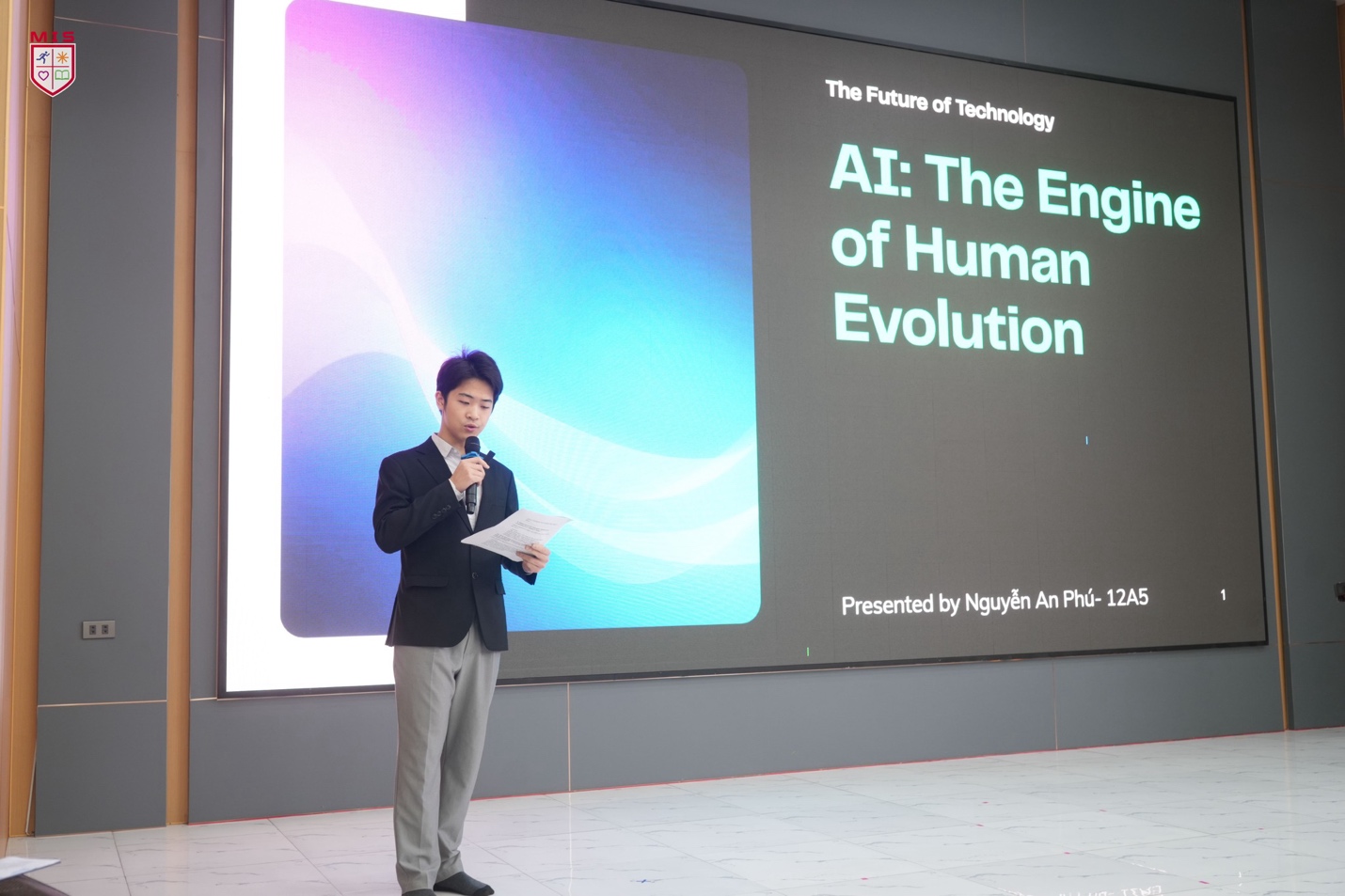 MIS TALKS – HÙNG BIỆN TIẾNG ANH