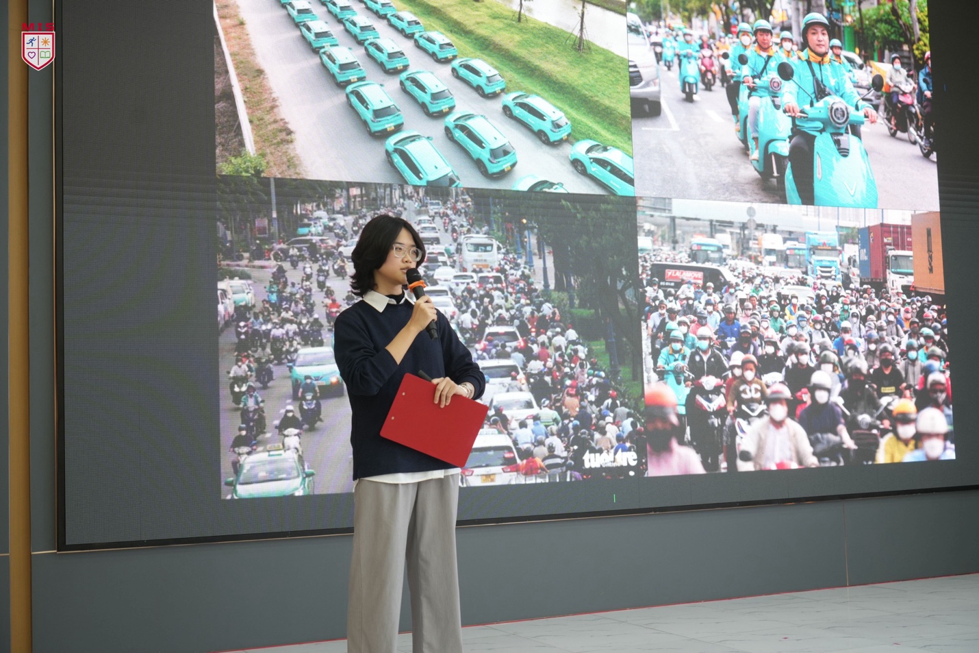 MIS TALKS – HÙNG BIỆN TIẾNG ANH