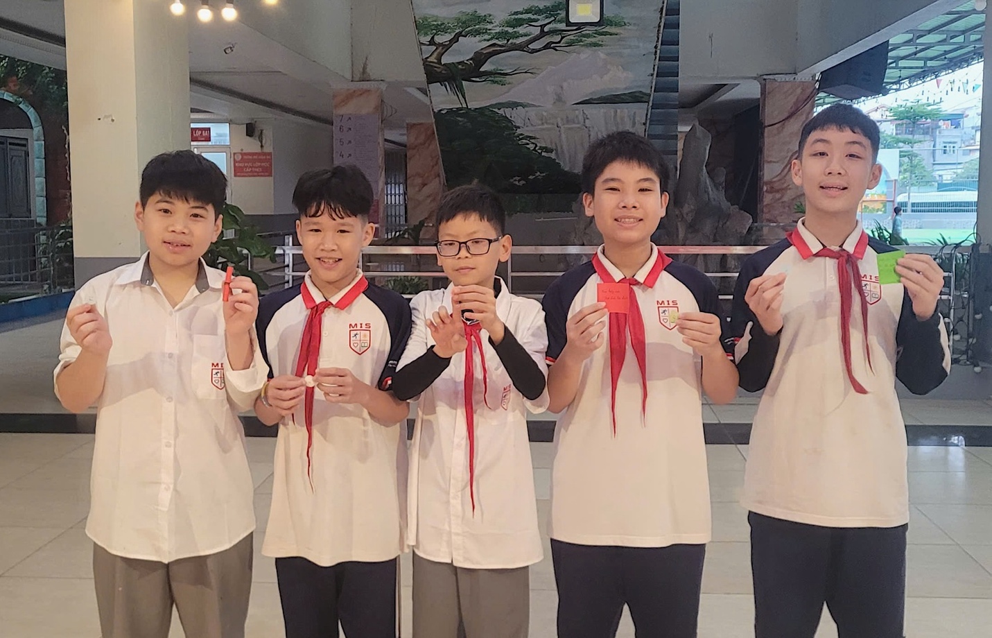 NGÀY QUỐC TẾ HẠNH PHÚC 20/3 TẠI MIS