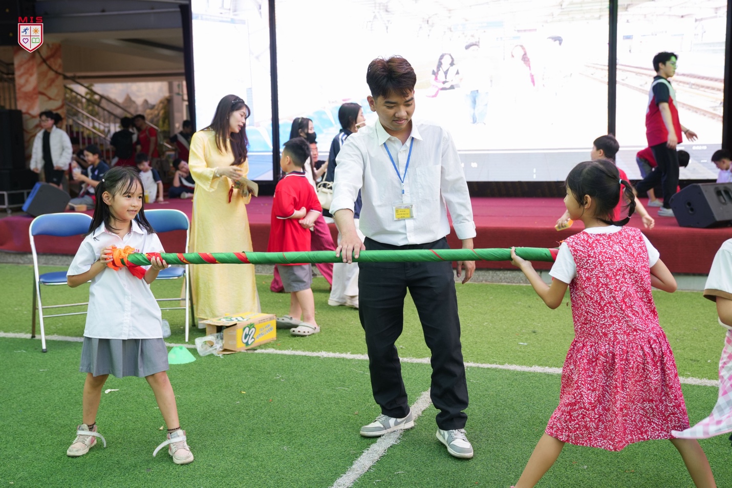 MIS INNOVATION DAY 2026 – “BẢN ĐỒ SÁNG TẠO” RỰC RỠ TỪ NHỮNG GIAN HÀNG ĐỘC ĐÁO