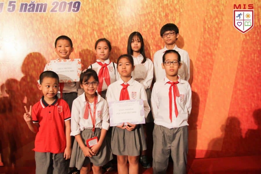 Đa Trí Tuệ MIS tham gia Lễ tuyên dương, khen thưởng học sinh giỏi quận Cầu Giấy – năm học 2018-2019