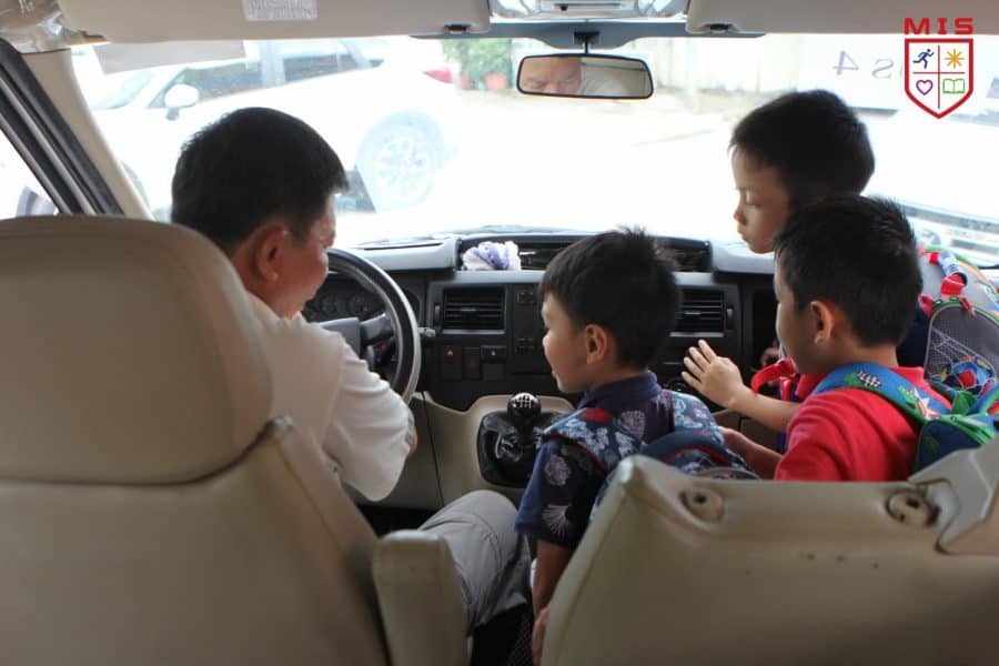 Trang bị cho Misers những kiến thức hữu ích khi đi xe tuyến nhà trường