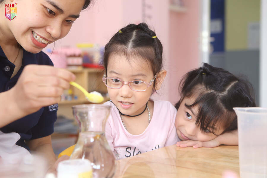 ĐÓN CHÀO NHỮNG ĐIỀU TÍCH CỰC, MỞ CỬA ĐẾN TRÁI TIM NHAU