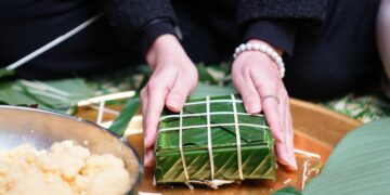 HƠI THỞ MÙA XUÂN QUÂY QUẦN ĐÓN TẾT