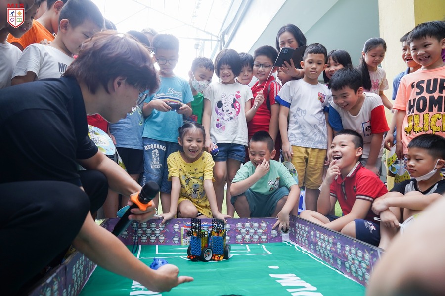 KHÁM PHÁ TIỀM NĂNG, THÔNG MINH SÁNG TẠO