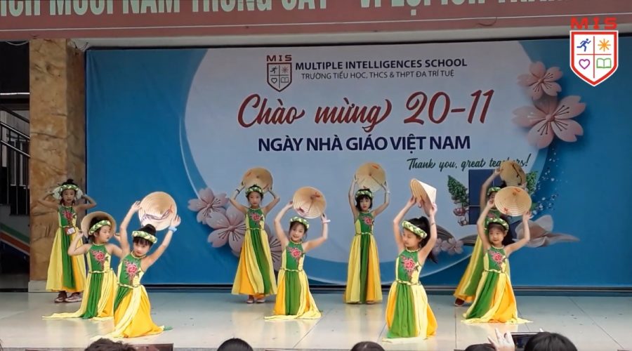 Chào mừng Ngày Nhà giáo Việt Nam 2019 – Nàng thơ xứ Huế