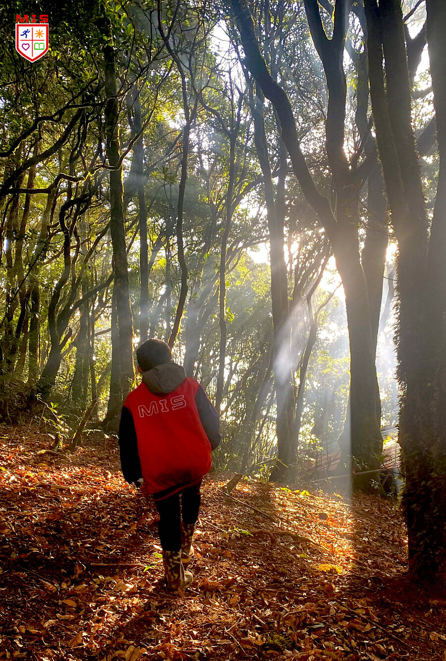 HÀNH TRÌNH CỦA NHỮNG CHIẾC ÁO – PHÉP MÀU TỬ TẾ DÀNH CHO TRẺ VÙNG CAO