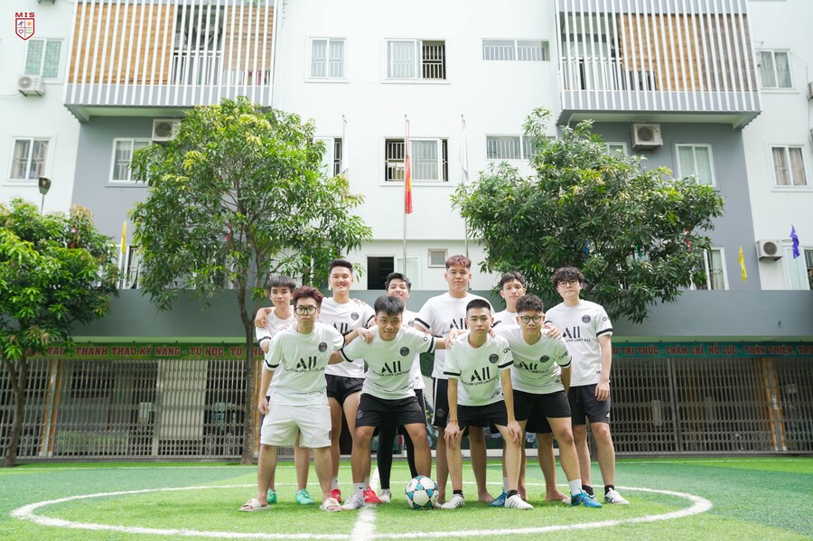 KỶ NIỆM CUỐI CÙNG TẠI MIS – NGÀY HỌC CUỐI CỦA MISERS 2K5