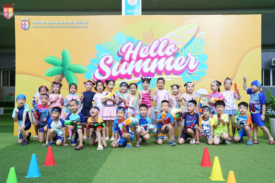 SỰ KÌ DIỆU CỦA NHỮNG ĐIỀU BÌNH DỊ – KHOẢNH KHẮC TRỌN VẸN CỦA TUỔI THƠ