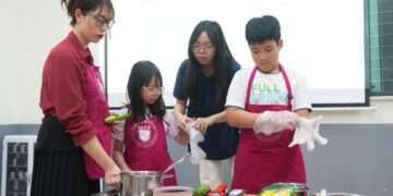 CUỐI TUẦN NHÀ BẠN ĂN GÌ?