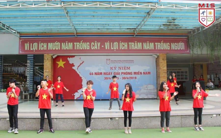 Trường Đa Trí Tuệ – MIS: Lễ mittinh kỉ niệm ngày 30/04/1975