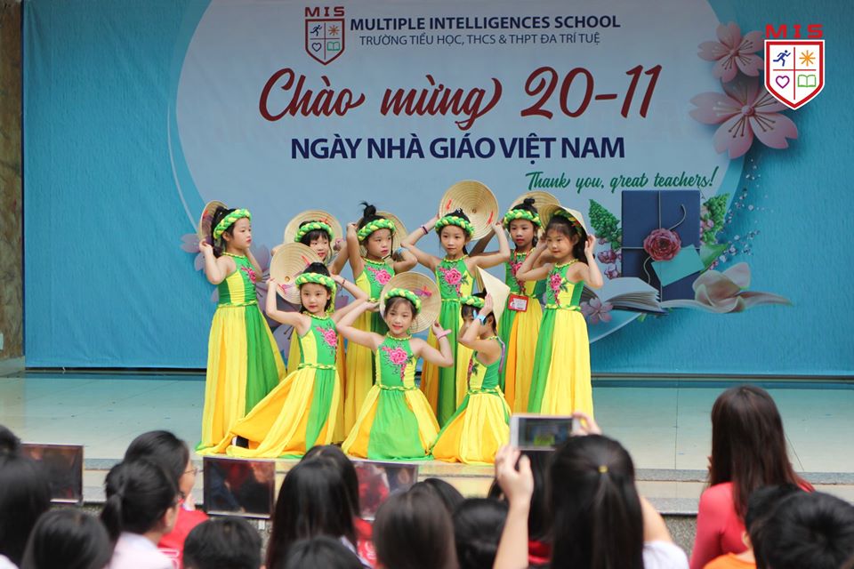 MIS kỷ niệm Ngày nhà giáo Việt Nam 20/11