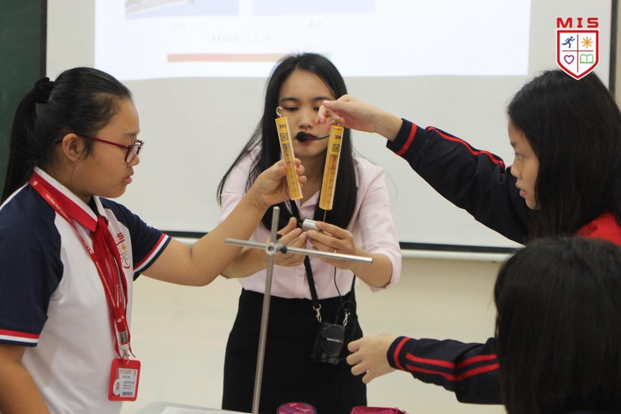 Đột nhập giờ Vật lý lớp 6A3 MIS: Vui không tưởng!