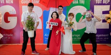 NHỮNG KHOẢNH KHẮC YÊU THƯƠNG TẠI MIS