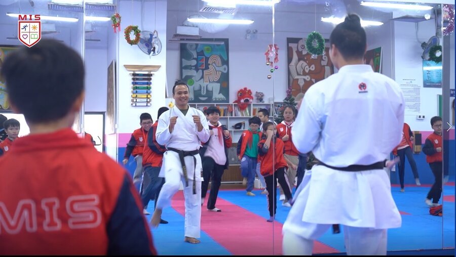 HỆ NĂNG KHIẾU VẬN ĐỘNG NGHỆ THUẬT THCS