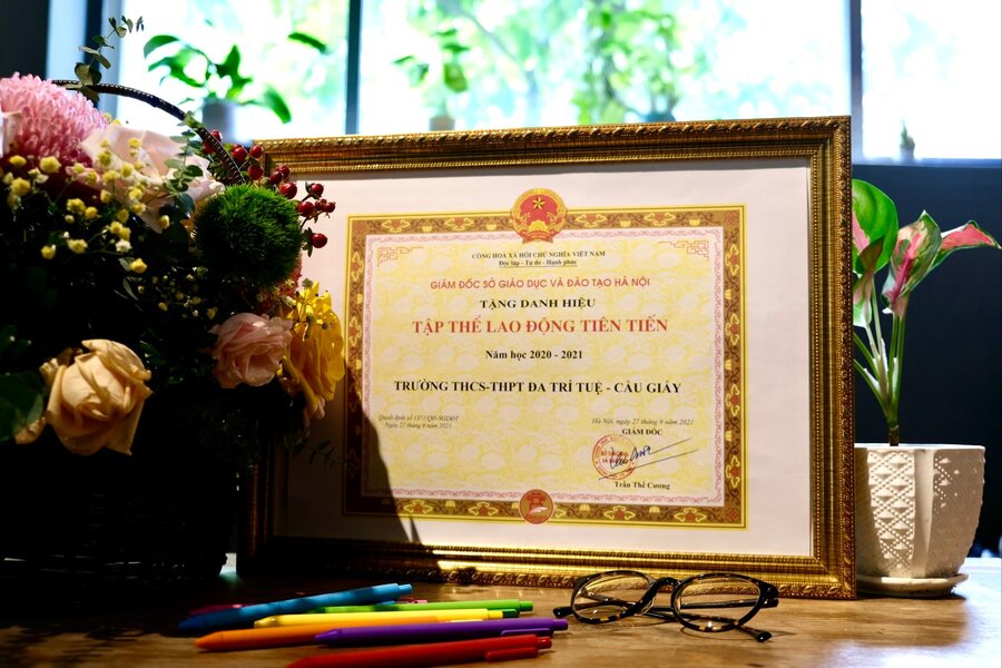 HÃY HƯỚNG CON ĐẾN GIÁ TRỊ THAY VÌ THÀNH CÔNG