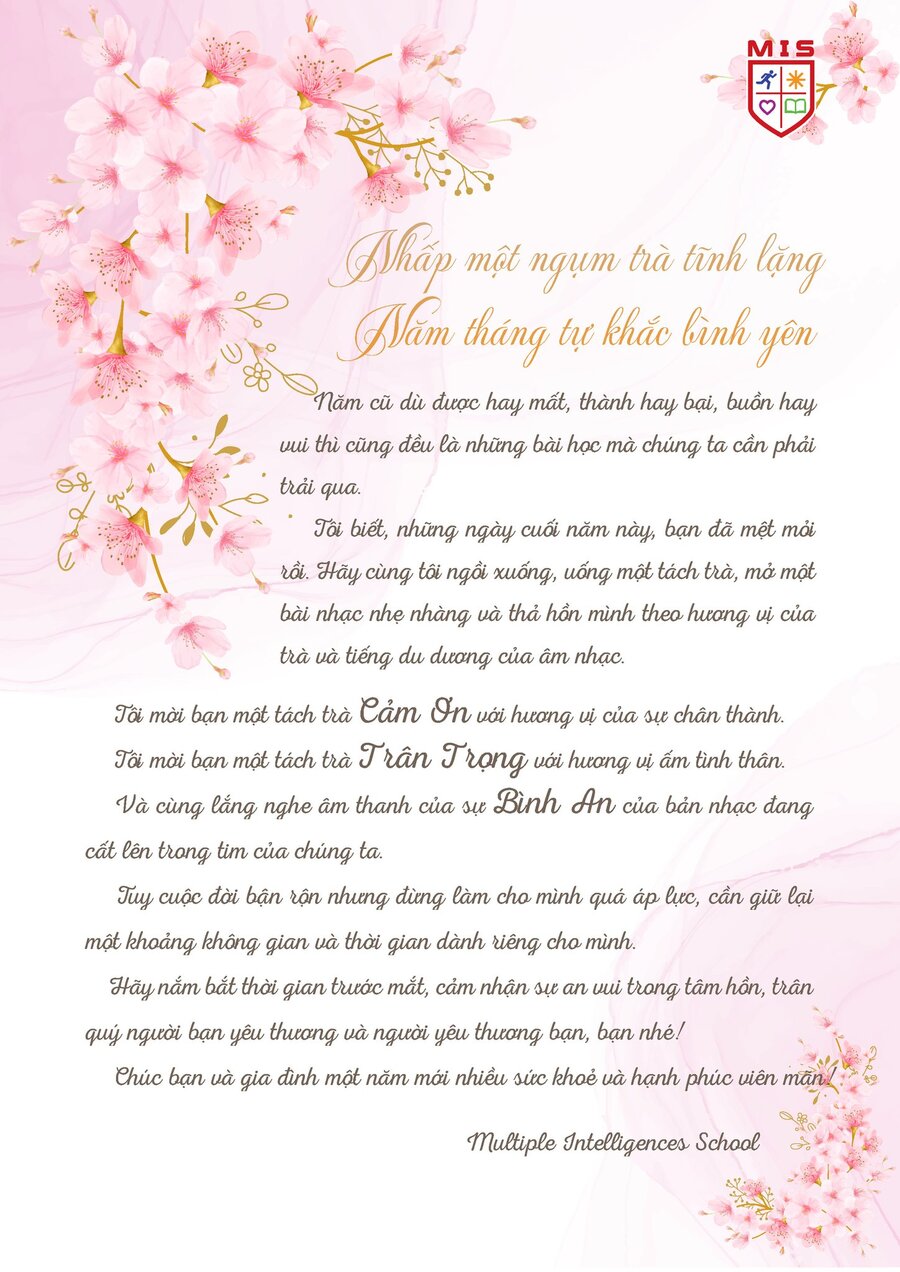 NHẤP MỘT NGỤM TRÀ TĨNH LẶNG NĂM THÁNG TỰ KHẮC BÌNH AN