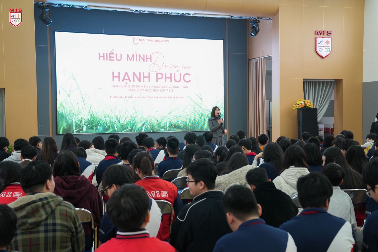 HIỂU BẢN THÂN ĐỂ HẠNH PHÚC