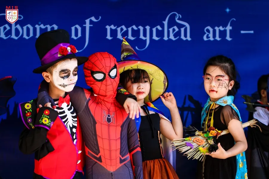 HALLOWEEN PARTY | MYSTERIOUS MASQUERAGE