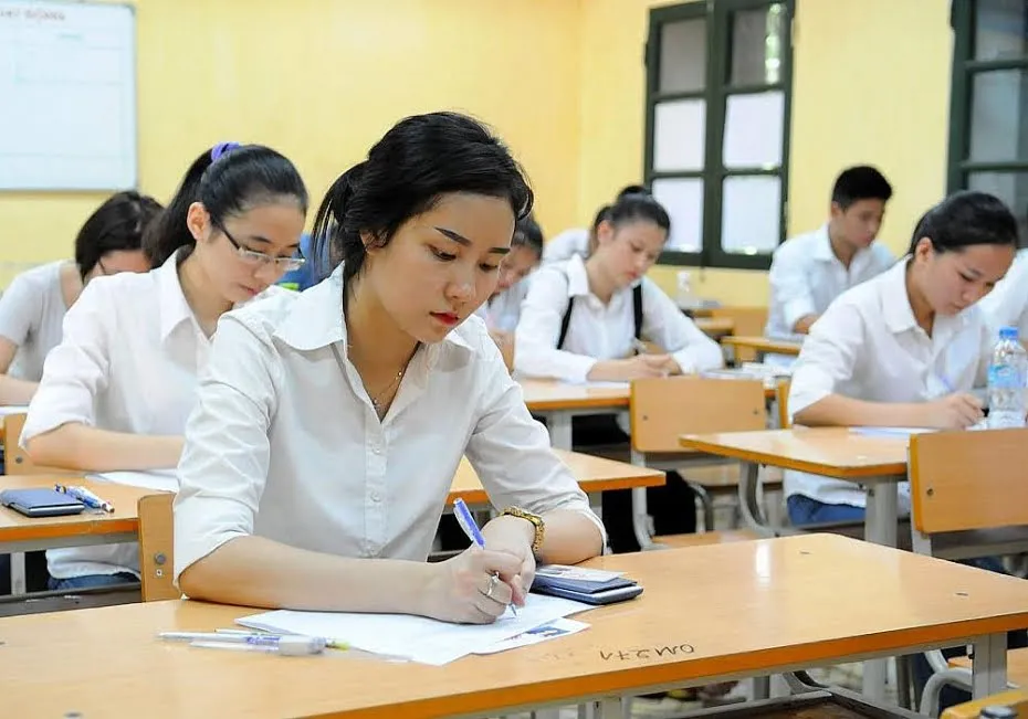 Quyết định về việc phê duyệt Kế hoạch tuyển sinh vào lớp 10 trung học phổ thông năm học 2020-2021