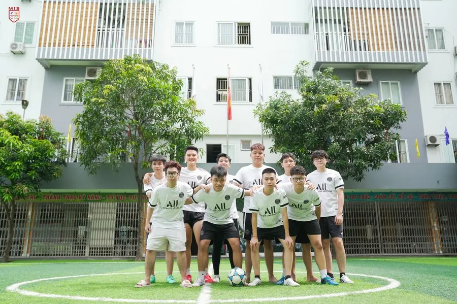 KỶ NIỆM CUỐI CÙNG TẠI MIS – NGÀY HỌC CUỐI CỦA MISERS 2K5