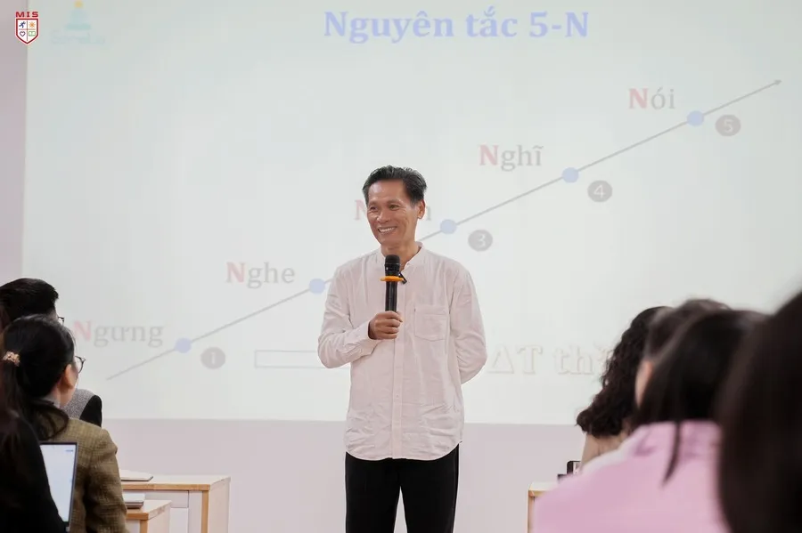 ỨNG DỤNG “TRÍ TUỆ CẢM XÚC” TRONG QUẢN TRỊ LỚP HỌC