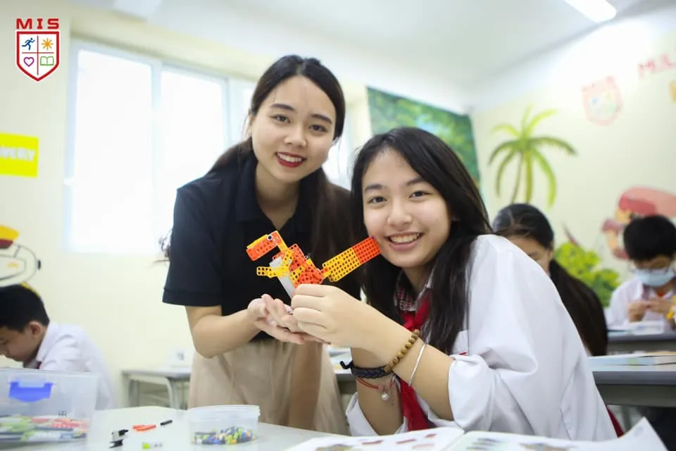 “BẬT MÍ” LÝ DO HỆ S.T.E.A.M TẠI MIS VÔ CÙNG “HOT”